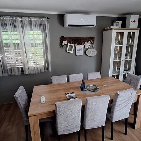 Petrinja House Kupa Mbヴィラ エクステリア 写真